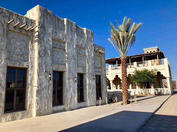 اگر به جاذبه های فرهنگی و تاریخی علاقمند هستید و دوست دارید با سبک زندگی بادیه نشینان قدیمی آشنا شوید، حتما دهکده میراث دبی را در لیست سفر های خود قرار دهید.