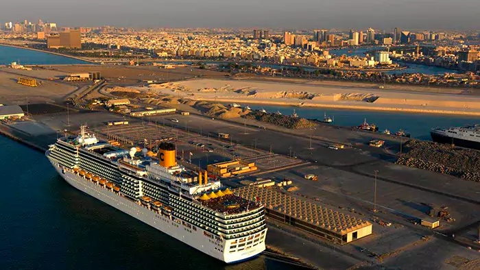 نزدیکترین بنادر امارات به ایران