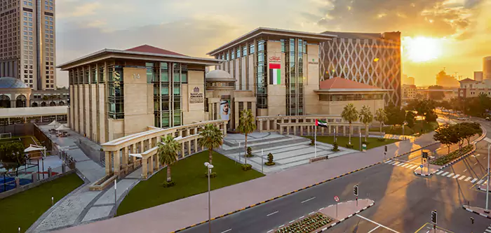 امکانات آموزشی و درمانی