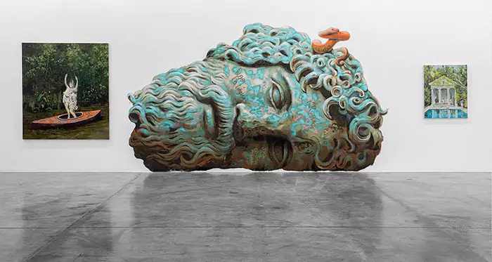 گالری کربن 12 (Carbon 12 Gallery)