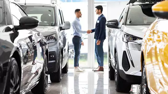 مدارک لازم برای خرید خودرو در دبی چیست؟