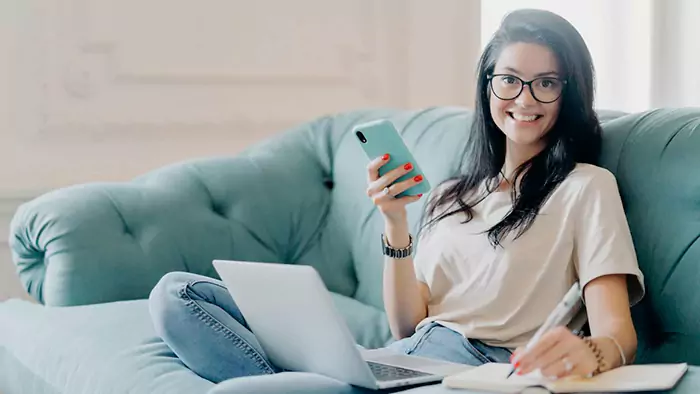 فریلنسر UI/UX